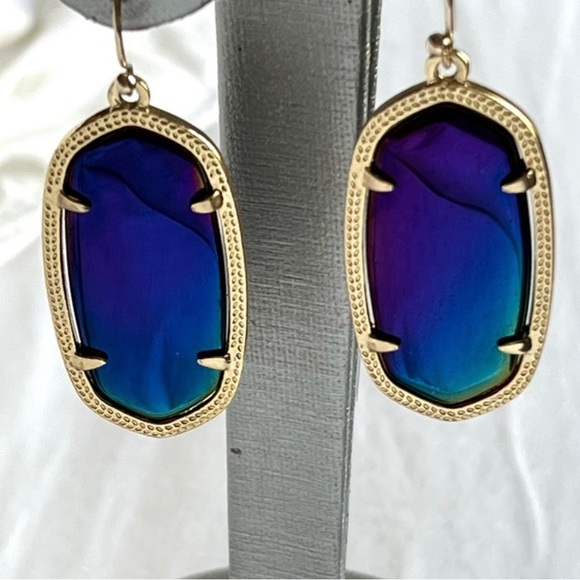 NWOT RARE & Retired Kendra Scott Elle Earrings Black Iridescent & Yellow Gold😊 - Picture 4 of 16